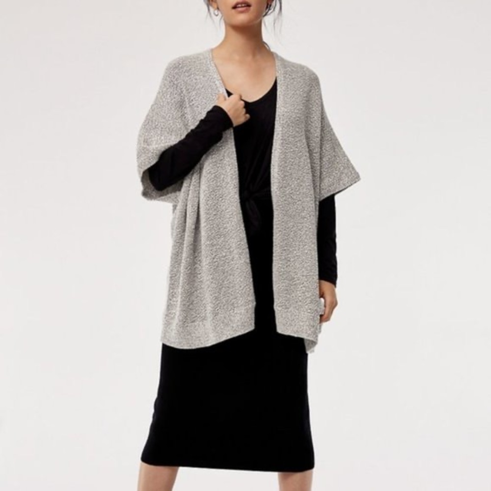 Aritzia Community Iconic Cape Tan and Black Size M/L